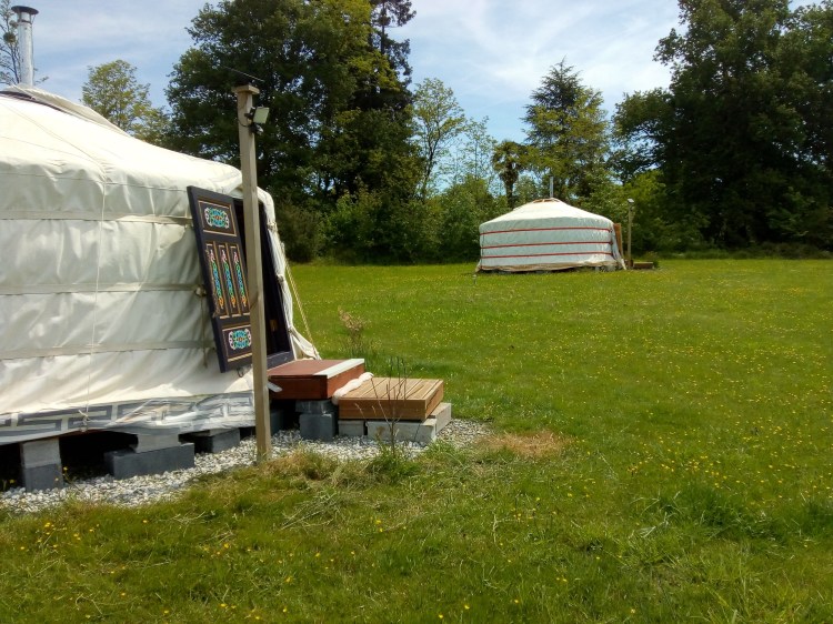 Yourtes Lacroutz, Nassiet, Yourtes Nassiet, Yourtes Landes, Yourtes Nouvelle-Aquitaine, hébergement insolite Landes, hébergement insolite Nouvelle-Aquitaine